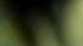 Gabriel Soto posa sin ropa en la playa | Mezcalent.