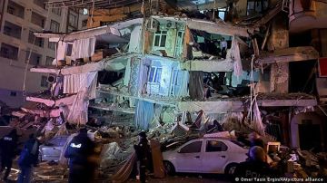 Unión Europea envía rescatistas a Turquía tras mortal terremoto