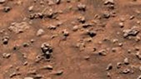 Róver Curiosity de la NASA descubre espectacular meteorito metálico en Marte