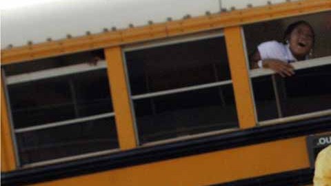 La Policía Escolar de Miami-Dade asegura haber arrestado a los abusivos que golpearon a la niña en el autobús