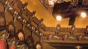 Daniel Rodríguez, percusionista cubano, en el soundcheck del concierto de The Isley Brothers en Detroit 2021.