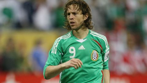 Antonio de Nigris durante un partido de la selección de México en 2008,