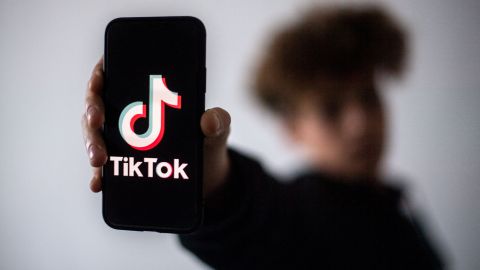 CEO de TikTok lleva al Congreso de EEUU su lucha contra un veto de la app