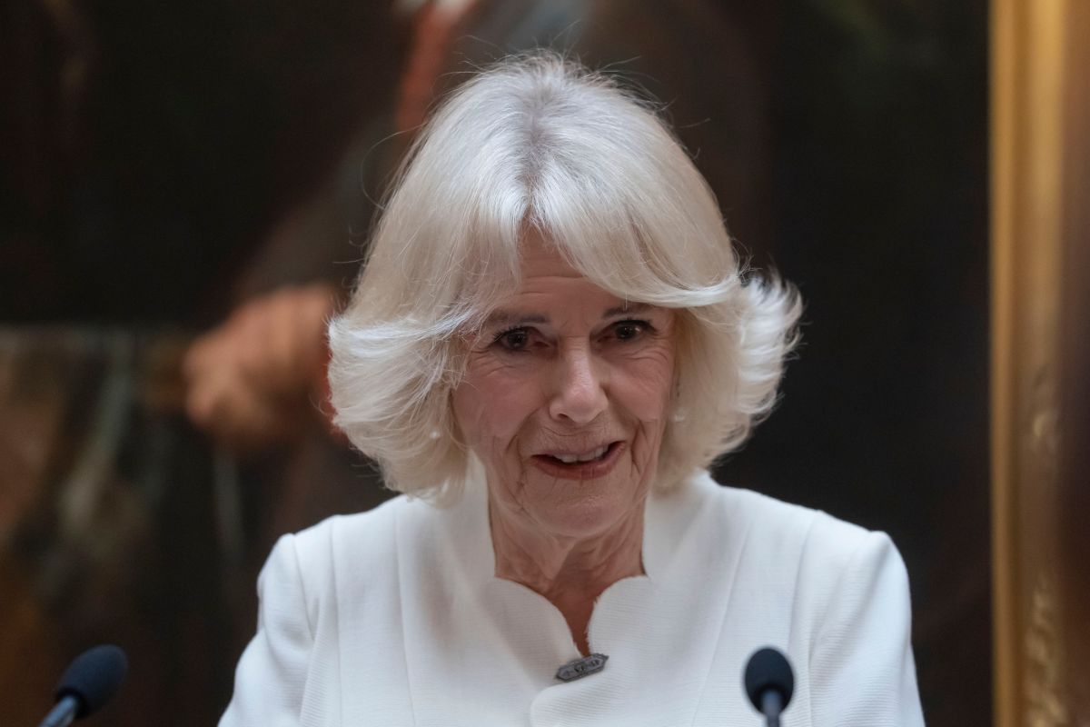 Camilla, the queen consort of England, tests positive for COVID