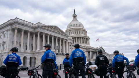 La Policía del Capitolio refuerza la vigilancia ante el próximo discurso del Estado de la Unión.