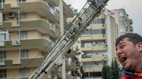 VIDEO: Sube a más de 2,000 los muertos en Turquía y Siria tras devastador terremoto