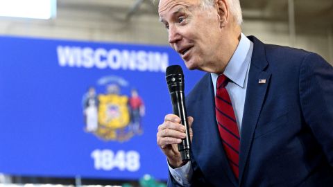 Biden promovió su plan económico en Wisconsin.