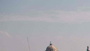 El Zócalo de la Ciudad de México se llenó con la multitud contra la reforma electoral.