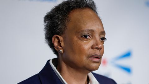 La alcaldesa de Chicago Lori Lightfoot reconoció su derrota electoral el martes.