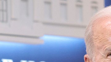 Joe Biden tras recibir vacuna contra la COVID-19 en marzo de 2022.