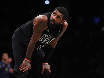 Kyrie Irving, nuevo jugador de Dallas.