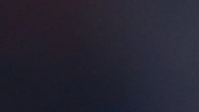 Layún le firmó un autógrafo a la aficionada.