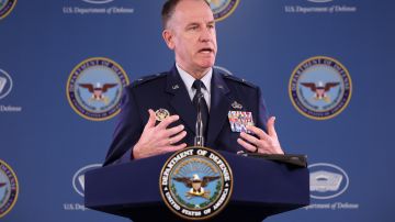 Pentágono niega que sea una "falla de inteligencia" los vuelos de globos espía chinos no detectados