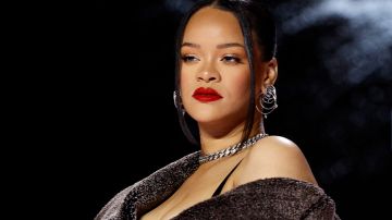 PHOENIX, ARIZONA - FEBRUARY 09: Rihanna poses during the Super Bowl LVII Pregame & Apple Music Halftime Show press conference at Phoenix Convention Center on February 09, 2023 in Phoenix, Arizona. (Photo by Mike Lawrie/Getty Images)