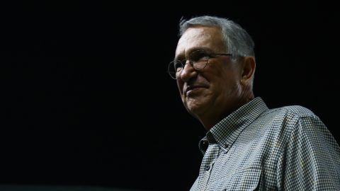 Ricardo Salinas Pliego durante un partido del Mazatlán.