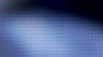 a cantante Celine Dion se presenta en el escenario durante los American Music Awards 2015