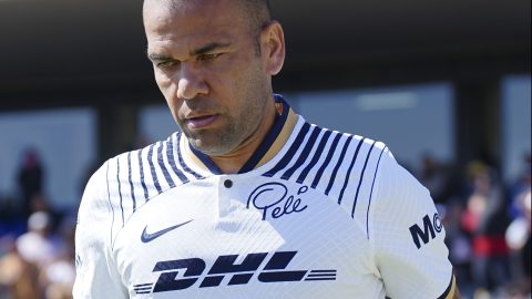 Alves se mantiene en prisión preventiva.