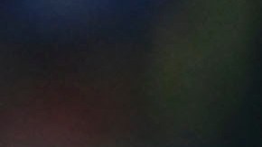 Diego Lainez disputa un balón con Juan Escobar, de Cruz Azul.