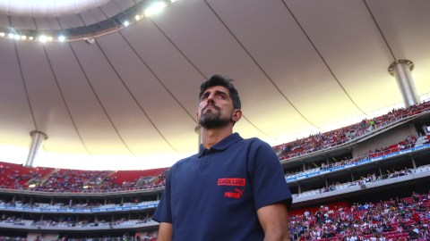 Paunovic en el Akron con Chivas.