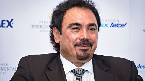 Hugo Sánchez, leyenda del fútbol mexicano.