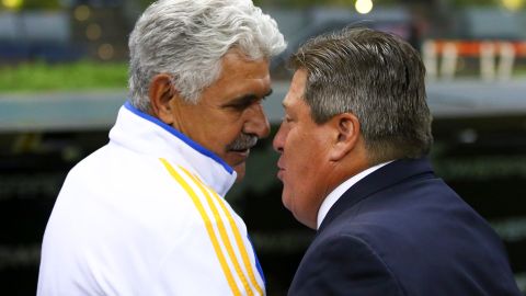 El Tuca Ferretti y Miguel Herrera.