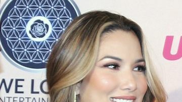 Liliana Rodríguez, actriz y cantante venezolana, junto a Ale Jaramillo y Julián Gil en el estreno de Siéntese Quien Pueda.