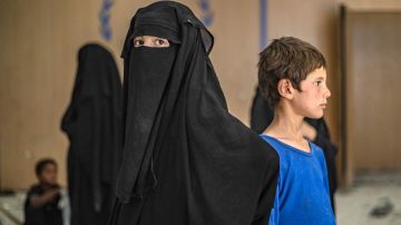 Mujeres de ISIS son acusadas de convertir a niños de tan solo 13 años en sementales