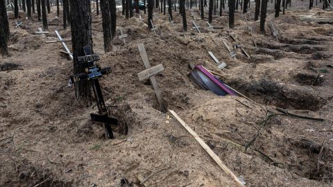 Número de soldados rusos muertos y heridos en Ucrania se acerca a los 200,000