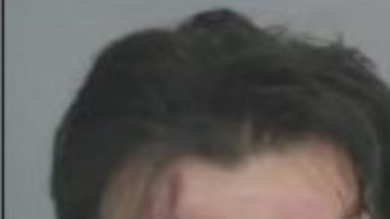 Policía en la búsqueda de más víctimas de latino que agredió sexualmente a una niña en Bellflower