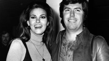 Raquel Welch y Patrick Curtis en Londres en 1971 cuando aún estaban casados.