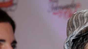 Rob Schneider le reclama a Luis Miguel - Mezcalent