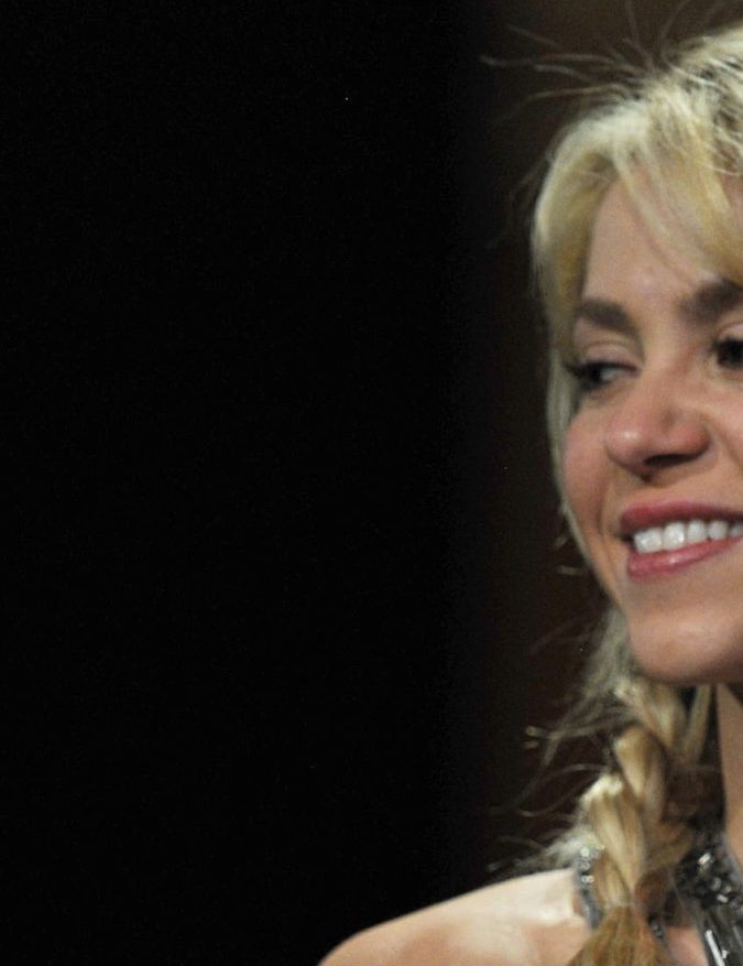 Shakira y su padre, William Mebarak, en Latin Grammy 2011.