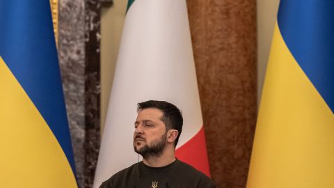 Venceremos a todos, aseguró Zelensky en el primer aniversario de la guerra en Ucrania