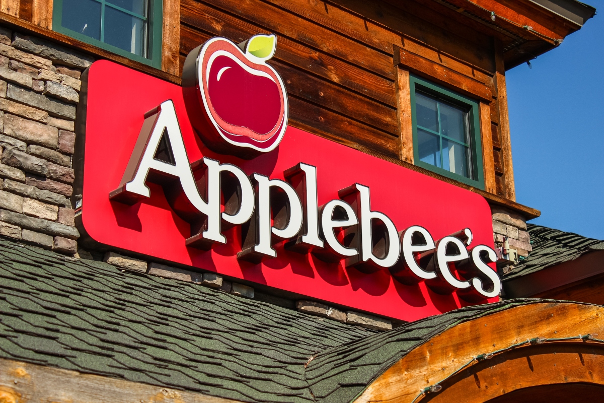 36 New Jersey Applebee's Restaurants Are Offering Free Kids Meals Why Awutar