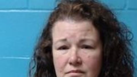 Sarah Jean Hartsfield enfrenta cargos por asesinato.