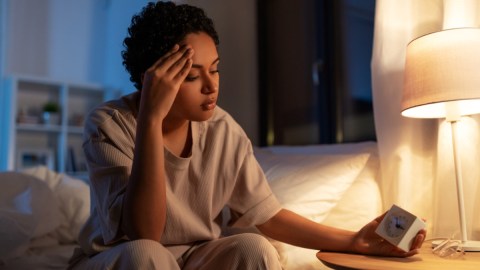 Cómo "apagar el cerebro" por la noche para dormir mejor