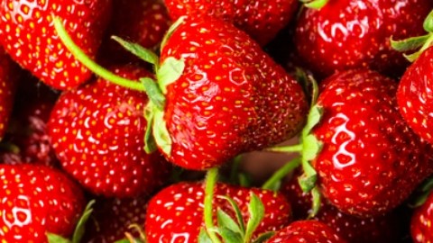Las 7 mejores frutas bajas en azúcar que son perfectas para merendar