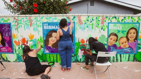 Mural llamado Las Poderosas, de la artista Alicia Rojas.