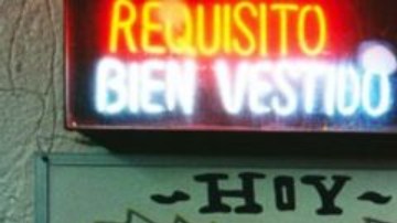 Esa música tiene un lenguaje y una acción cuyo espíritu sale directamente de los titulares actuales de la prensa.