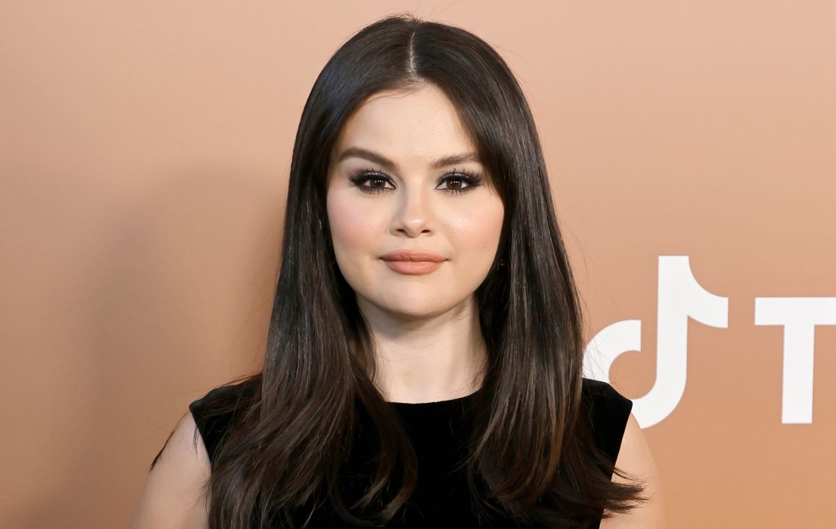 Selena Gomez conquista Instagram con dos fotos sin una gota de maquillaje -  La Opinión