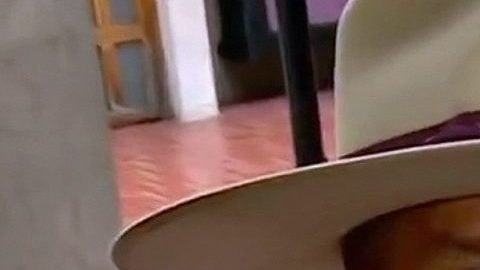 Erik Rubín rechazó un beso de su compañero Apio Quijano.