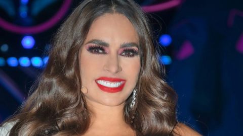 Galilea Montijo se disfrazó de Paulina Rubio.