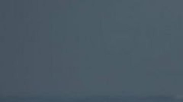 Los inmigrantes que lleguen en botes por el Canal de La Mancha será deportados.