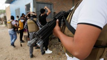 El "efecto Bukele": el controvertido estado de excepción vigente en Honduras para luchar contra la delincuencia (y cómo influye la situación en El Salvador)