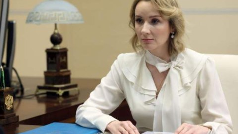Maria Alekseyevna Lvova-Belova es la comisionada rusa para los derechos del niño.