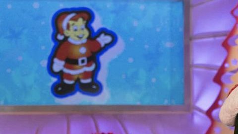 Chabelo tuvo un faceta musical como cantante y baterista.