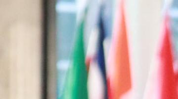 EE.UU. descarta por ahora dar un estatus migratorio especial a los colombianos porque su situación es "bastante buena"