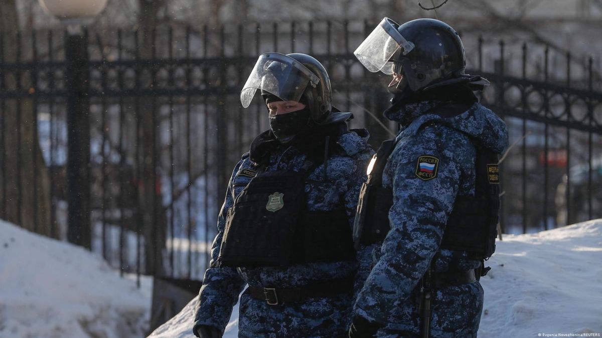 Russia detains Wall Street Journal reporter for ‘spying’