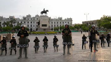 Protestas en Perú dejan 27 heridos y una comisaría incendiada