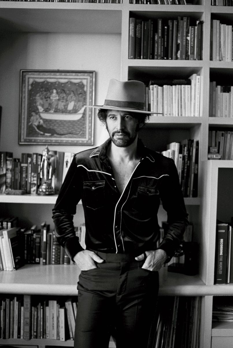 Adán Jodorowsky, el músico nómada La Opinión